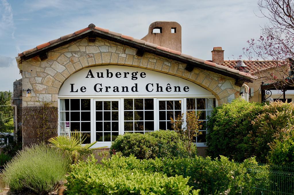 Auberge Du Grand Chene Sillans la Cascade Bagian luar foto